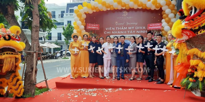 Công ty tổ chức lễ khai trương tại Lào Cai