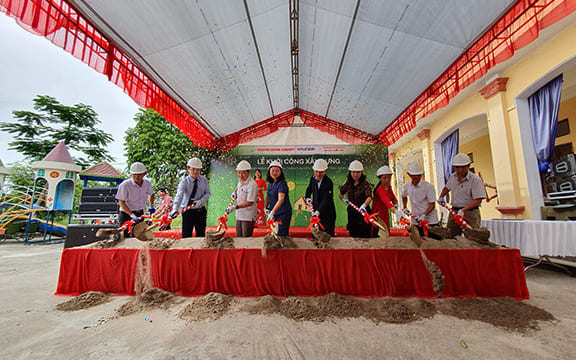 Công ty tổ chức lễ khởi công tại Ninh Bình | Tập đoàn Thành Công & Hyundai tổ chức lễ khởi công điểm trường mầm non tại Ninh Bình